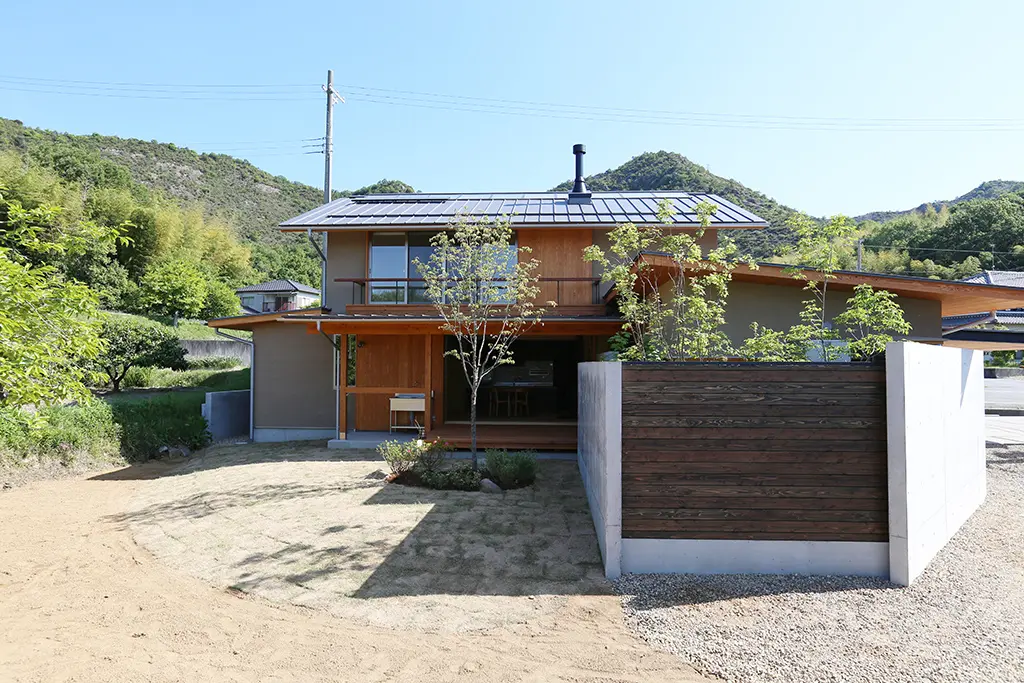 姫路市の木の家『とんがり畑直送便』そとん壁の外観