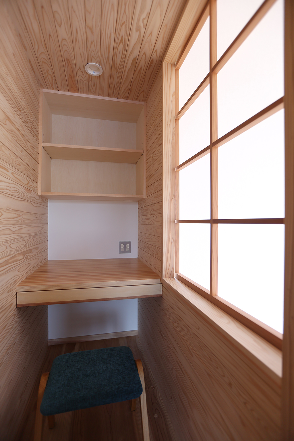 姫路市の木の家 こもり感のある書斎