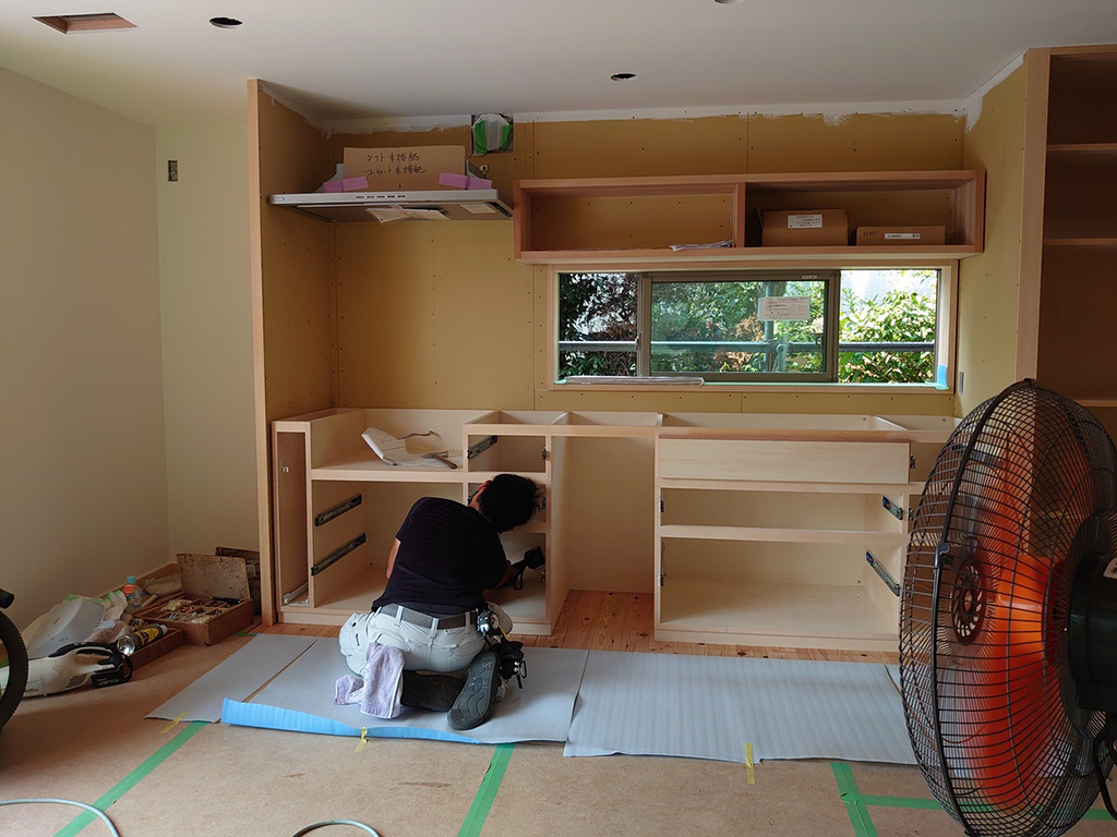 姫路市の木の家　キッチン設置工事