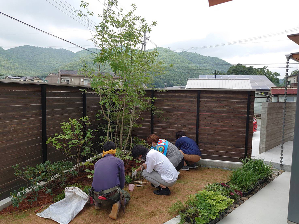 姫路市の木の家　庭造りワークショップ
