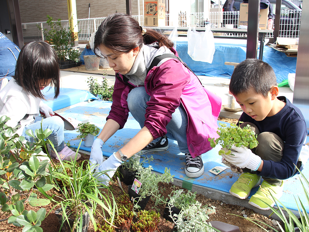 高砂市の木の家　庭造りワークショップ