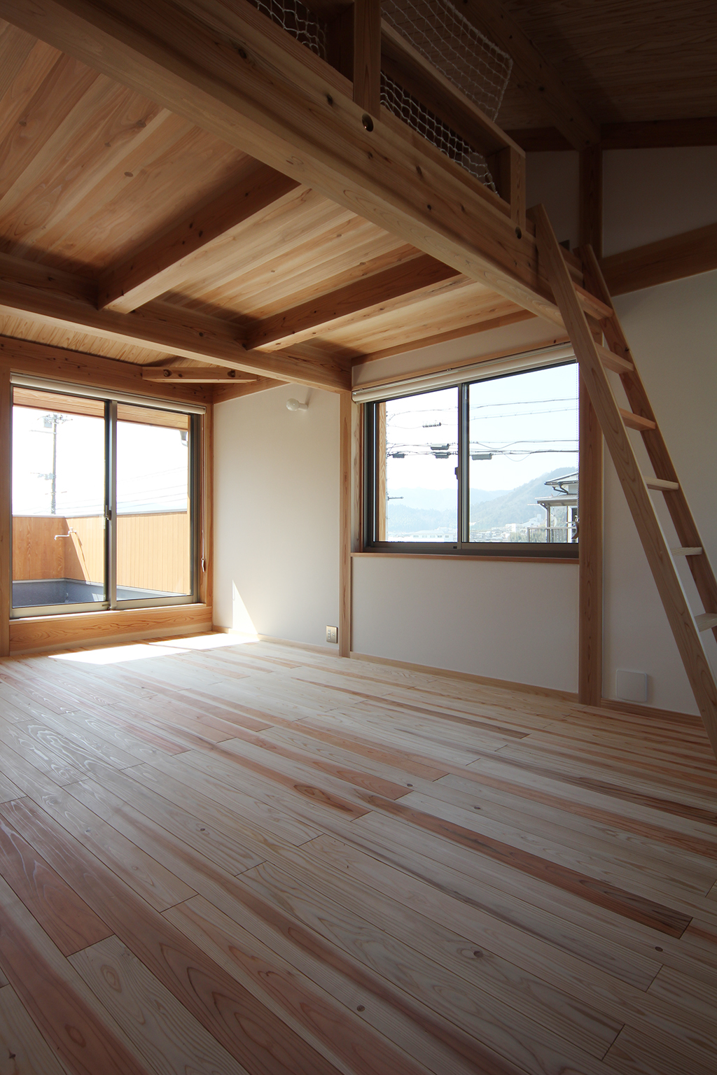 宍粟市の木の家 ロフトのある子ども部屋