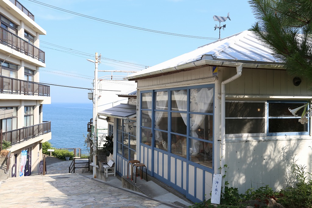 赤穂市御崎「海と坂と」外観