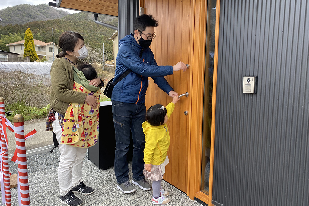 神崎郡の木の家　引渡式