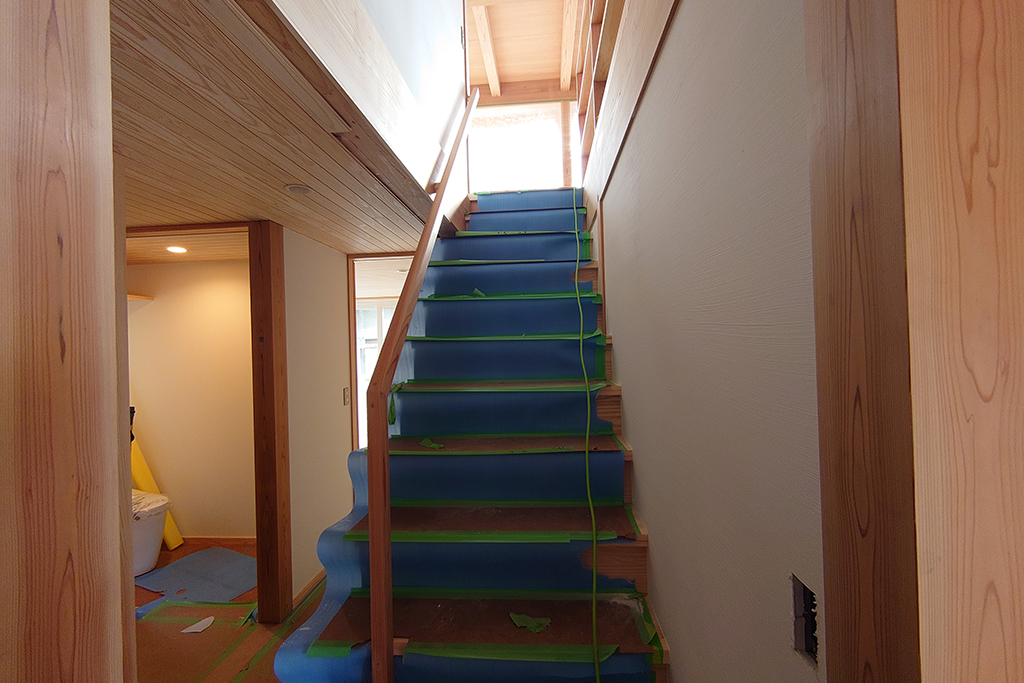 姫路市の木の家　階段