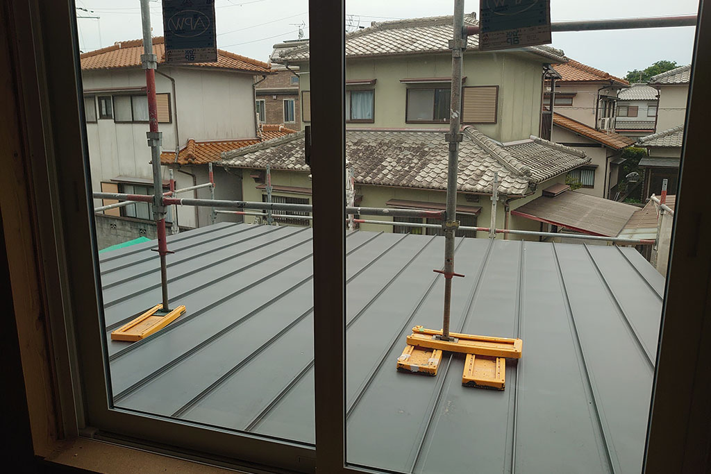 神崎郡の木の家 屋根