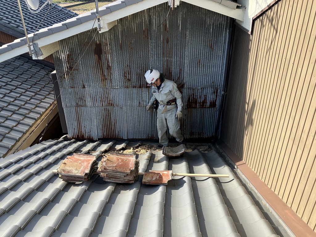 屋根 谷板雨漏り リフォーム | 姫路市・加古川市周辺で注文住宅を