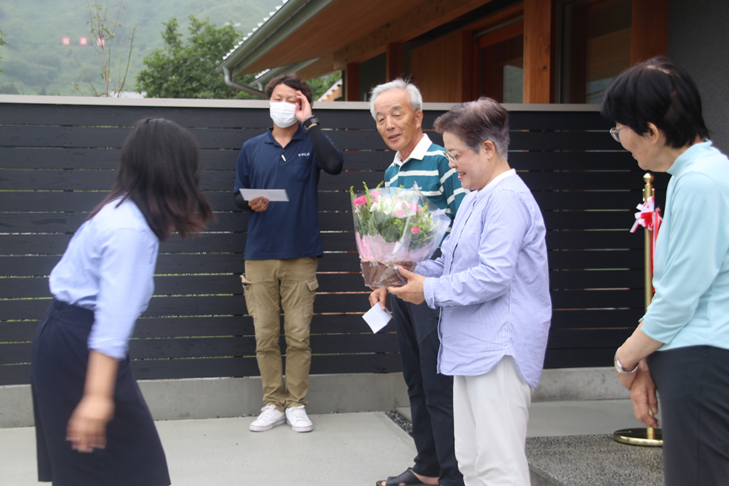 神崎郡の木の家　引渡式