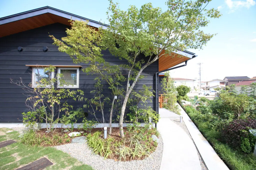 住まいの小庭　実例：庭のデザインシリーズ4　訳あり格安 住まいの小庭 実例：庭のデザインシリーズ4 訳あり格安