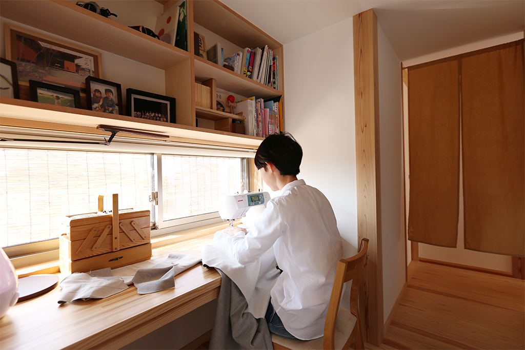 造作の作業デスク