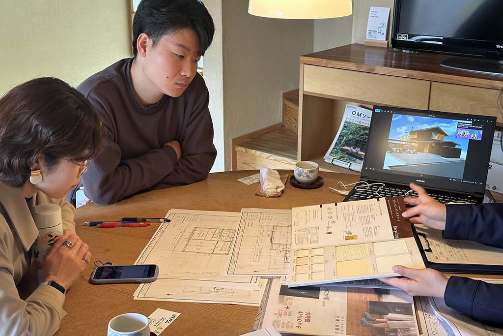 三木市の木の家　図面打ち合わせ